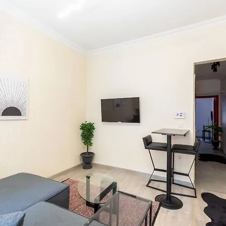 Luxe Living In Taksim *